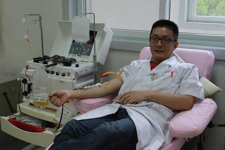 20170825赵堃捐献机采血小板.jpg